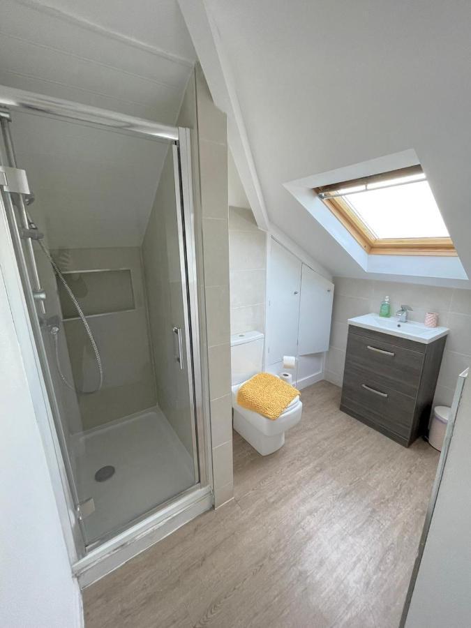 La Fontaine Court Apartments - Aldershot Esterno foto