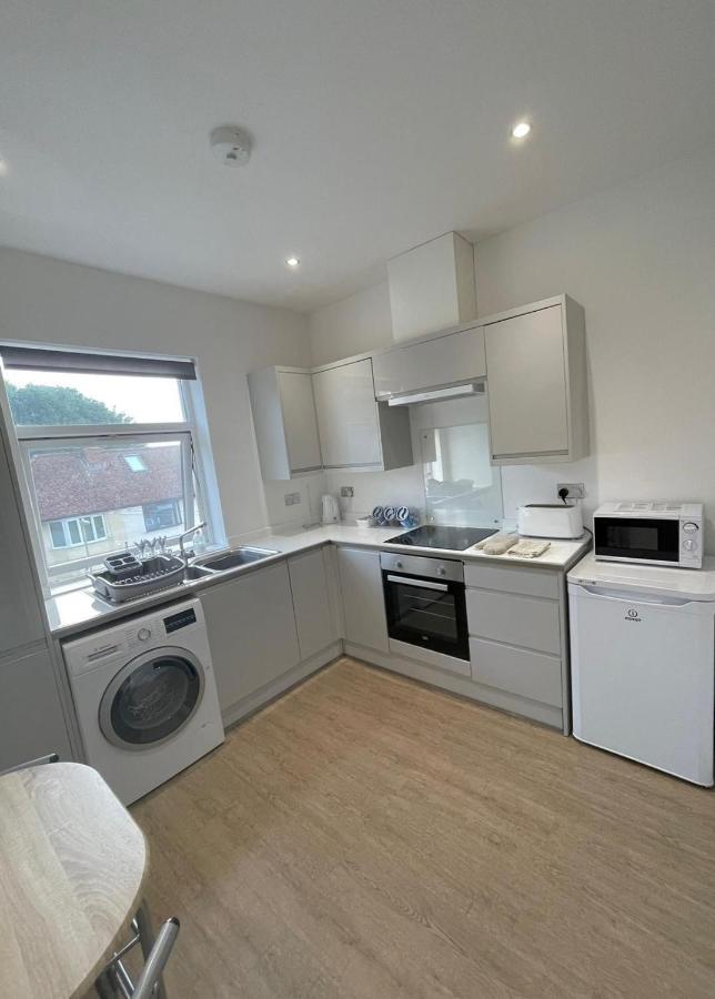 La Fontaine Court Apartments - Aldershot Esterno foto