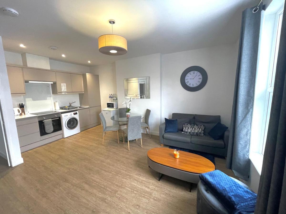 La Fontaine Court Apartments - Aldershot Esterno foto
